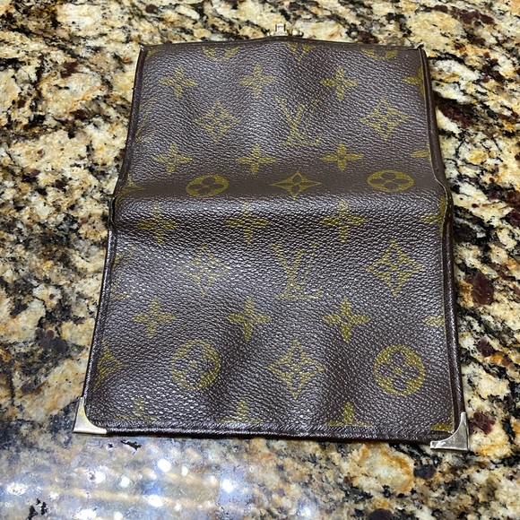 Vintage, authentic Louis Vuitton wallet - Picture 3 of 12